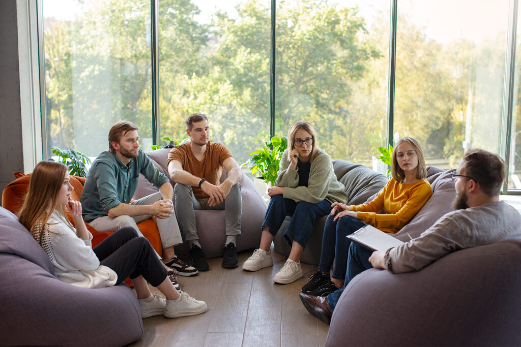 Ergen Grup Terapisi - Psikolojihane